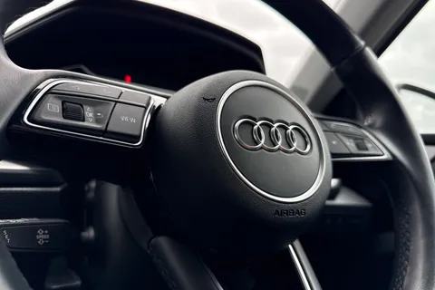 45 of 66 for Audi A1 Sport 30 TFSI 110 PS 6-speed