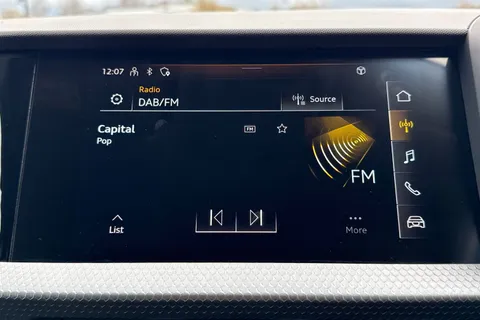 54 of 66 for Audi A1 Sport 30 TFSI 110 PS 6-speed