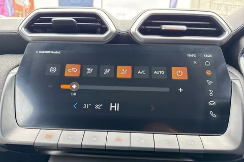 DT25ZRU MG Mg Zs 1.5 Hybrid+ SE Auto Euro 6 (s/s) 5dr Thumbnail #23