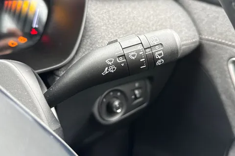 DT25ZRU MG Mg Zs 1.5 Hybrid+ SE Auto Euro 6 (s/s) 5dr Thumbnail #39