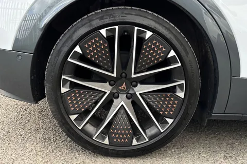 DC25OMG CUPRA Tavascan 77kWh VZ2 SUV Coupe Auto 4Drive 5dr Thumbnail #12