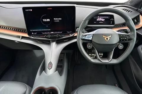 DC25OMG CUPRA Tavascan 77kWh VZ2 SUV Coupe Auto 4Drive 5dr Thumbnail #17