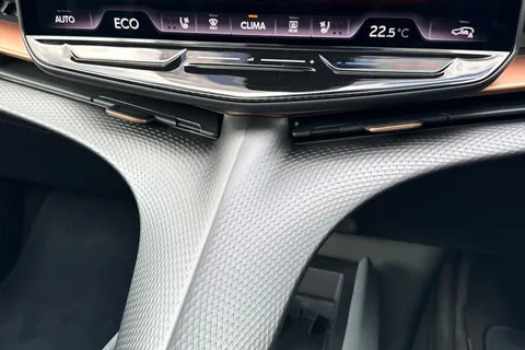 DC25OMG CUPRA Tavascan 77kWh VZ2 SUV Coupe Auto 4Drive 5dr Thumbnail #21