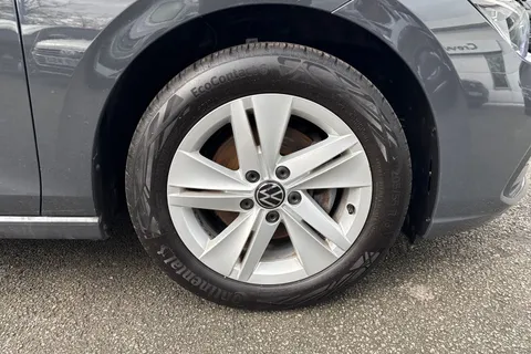 10 of 43 for Volkswagen Golf 1.5 TSI 150 Life 5dr | App Connect | Acc