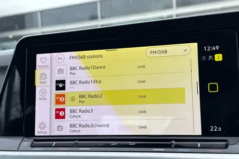 28 of 43 for Volkswagen Golf 1.5 TSI 150 Life 5dr | App Connect | Acc