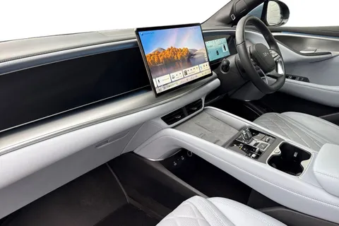 BN74BYD BYD Sealion 7 91.3kWh Excellence Auto AWD 5dr Thumbnail #10