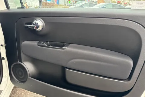 21 of 63 for FIAT 500C 1.0 MHEV Top Euro 6 (s/s) 2dr