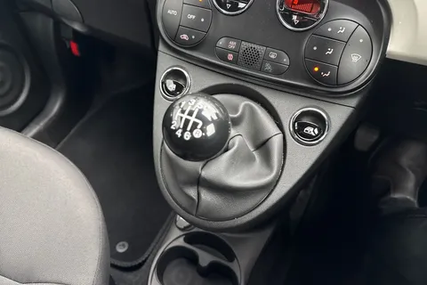 23 of 63 for FIAT 500C 1.0 MHEV Top Euro 6 (s/s) 2dr