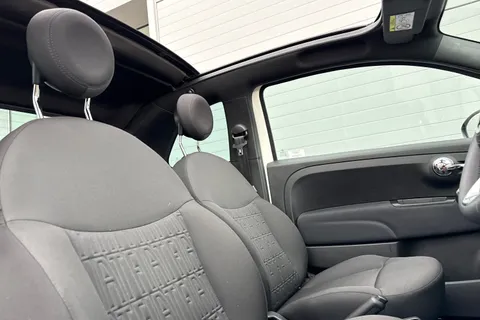 24 of 63 for FIAT 500C 1.0 MHEV Top Euro 6 (s/s) 2dr