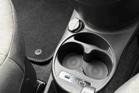 42 of 63 for FIAT 500C 1.0 MHEV Top Euro 6 (s/s) 2dr