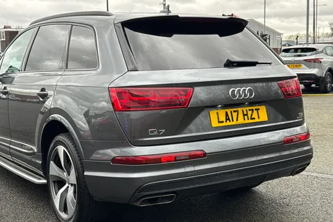 8 of 57 for Audi Q7 3.0 TDI V6 S line Tiptronic quattro Euro 6 (s/s) 5dr