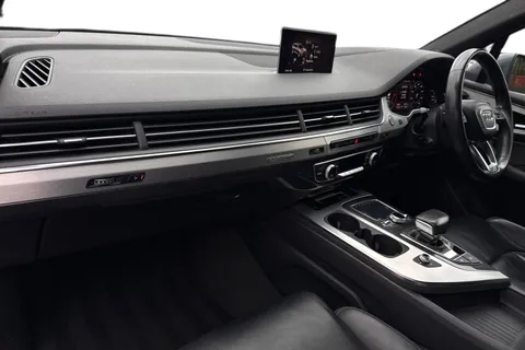 15 of 57 for Audi Q7 3.0 TDI V6 S line Tiptronic quattro Euro 6 (s/s) 5dr