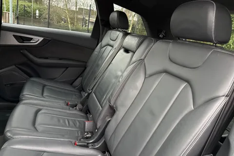 19 of 57 for Audi Q7 3.0 TDI V6 S line Tiptronic quattro Euro 6 (s/s) 5dr