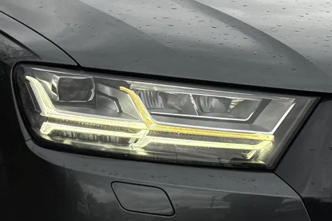 28 of 57 for Audi Q7 3.0 TDI V6 S line Tiptronic quattro Euro 6 (s/s) 5dr