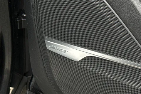 38 of 57 for Audi Q7 3.0 TDI V6 S line Tiptronic quattro Euro 6 (s/s) 5dr