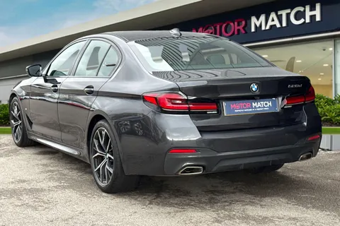 DH23LMV BMW 5 Series 2.0 520d MHT M Sport Saloon 4dr Diesel Hybrid Steptronic Euro 6 (s/s) (190 ps) Thumbnail #2