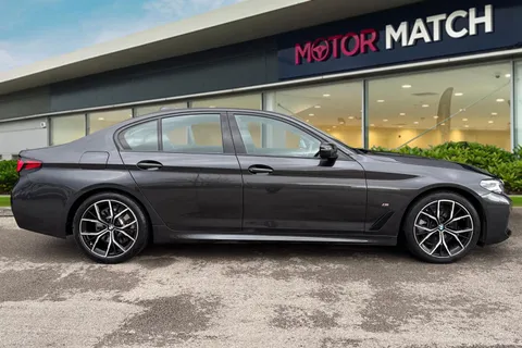 DH23LMV BMW 5 Series 2.0 520d MHT M Sport Saloon 4dr Diesel Hybrid Steptronic Euro 6 (s/s) (190 ps) Thumbnail #3