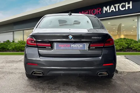 DH23LMV BMW 5 Series 2.0 520d MHT M Sport Saloon 4dr Diesel Hybrid Steptronic Euro 6 (s/s) (190 ps) Thumbnail #4