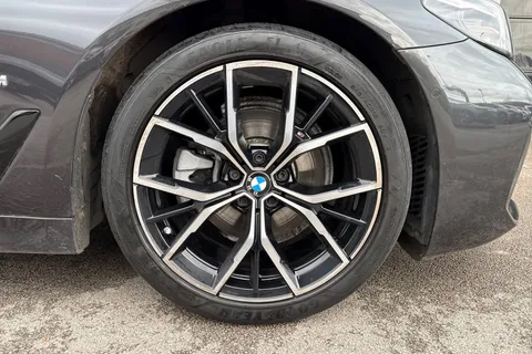 DH23LMV BMW 5 Series 2.0 520d MHT M Sport Saloon 4dr Diesel Hybrid Steptronic Euro 6 (s/s) (190 ps) Thumbnail #11