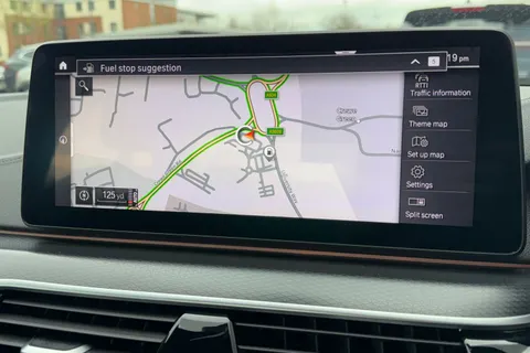 DH23LMV BMW 5 Series 2.0 520d MHT M Sport Saloon 4dr Diesel Hybrid Steptronic Euro 6 (s/s) (190 ps) Thumbnail #17