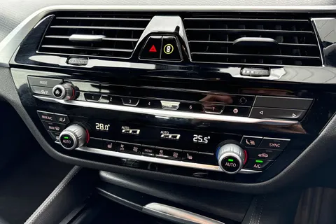 DH23LMV BMW 5 Series 2.0 520d MHT M Sport Saloon 4dr Diesel Hybrid Steptronic Euro 6 (s/s) (190 ps) Thumbnail #22