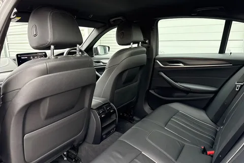 DH23LMV BMW 5 Series 2.0 520d MHT M Sport Saloon 4dr Diesel Hybrid Steptronic Euro 6 (s/s) (190 ps) Thumbnail #30