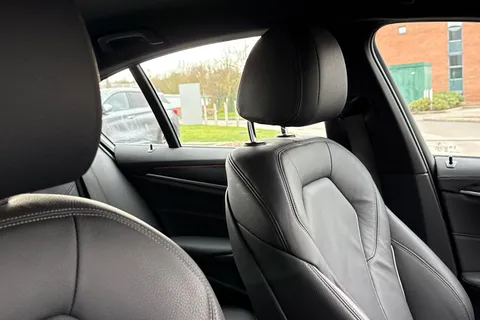 DH23LMV BMW 5 Series 2.0 520d MHT M Sport Saloon 4dr Diesel Hybrid Steptronic Euro 6 (s/s) (190 ps) Thumbnail #38