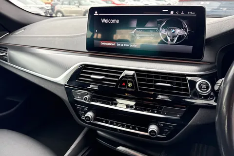 DH23LMV BMW 5 Series 2.0 520d MHT M Sport Saloon 4dr Diesel Hybrid Steptronic Euro 6 (s/s) (190 ps) Thumbnail #44