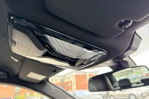 DH23LMV BMW 5 Series 2.0 520d MHT M Sport Saloon 4dr Diesel Hybrid Steptronic Euro 6 (s/s) (190 ps) Thumbnail #60