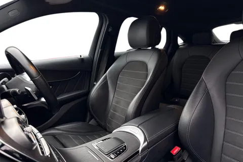 DN69WJJ Mercedes-Benz Glc 2.0 GLC220d AMG Line Coupe G-Tronic+ 4MATIC Euro 6 (s/s) 5dr Thumbnail #11