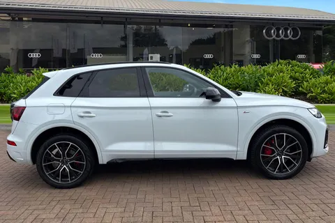 DX23XEB Audi Q5 Edition 1 45 TFSI quattro 265 PS S tronic Thumbnail #4