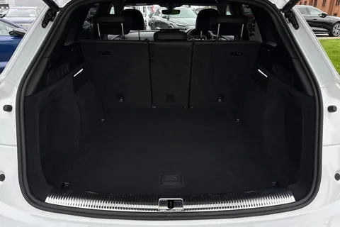 DX23XEB Audi Q5 Edition 1 45 TFSI quattro 265 PS S tronic Thumbnail #8