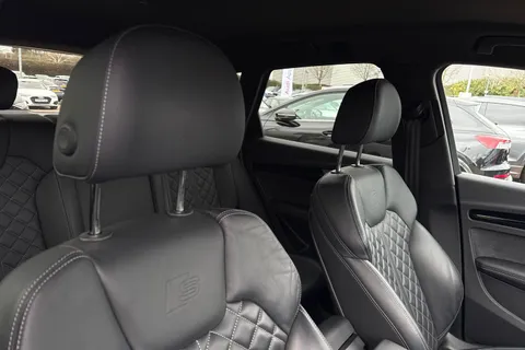 DX23XEB Audi Q5 Edition 1 45 TFSI quattro 265 PS S tronic Thumbnail #25