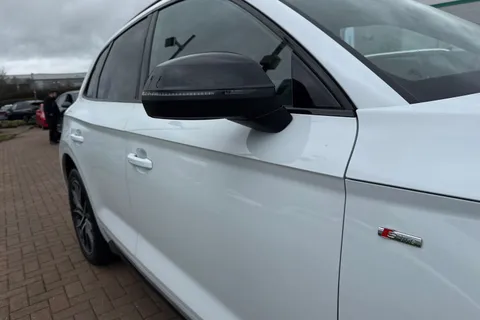 DX23XEB Audi Q5 Edition 1 45 TFSI quattro 265 PS S tronic Thumbnail #29