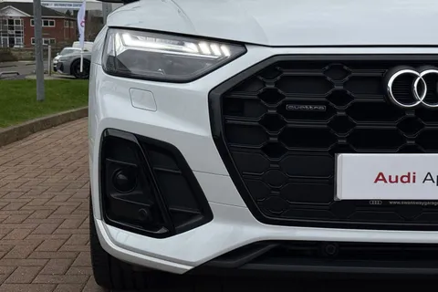 DX23XEB Audi Q5 Edition 1 45 TFSI quattro 265 PS S tronic Thumbnail #30