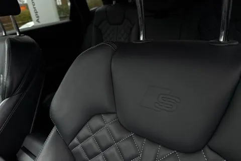 DX23XEB Audi Q5 Edition 1 45 TFSI quattro 265 PS S tronic Thumbnail #36