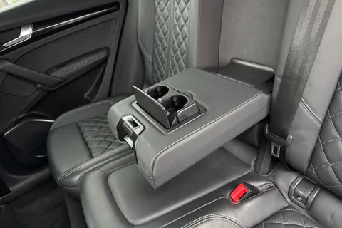 DX23XEB Audi Q5 Edition 1 45 TFSI quattro 265 PS S tronic Thumbnail #39