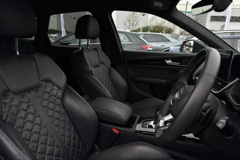 DX23XEB Audi Q5 Edition 1 45 TFSI quattro 265 PS S tronic Thumbnail #46