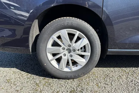 CX26JZP Volkswagen Caddy Maxi 2.0 TDI Life MPV 5dr Diesel DSG Euro 6 (s/s) (122 ps) Thumbnail #12