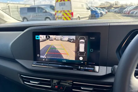 CX26JZP Volkswagen Caddy Maxi 2.0 TDI Life MPV 5dr Diesel DSG Euro 6 (s/s) (122 ps) Thumbnail #33