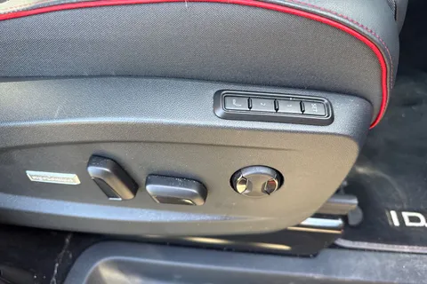 CX75KGY Volkswagen ID. Buzz Pro 86kWh GTX Auto 4Motion 5dr (LWB, 7Seat) Thumbnail #34