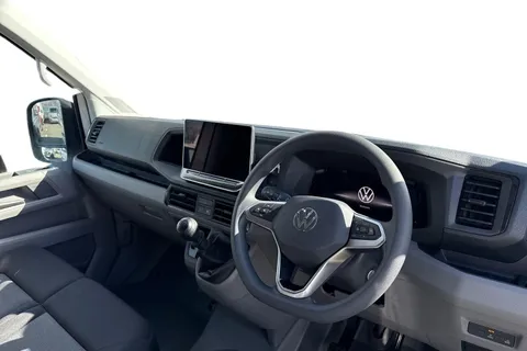 CX26HXS Volkswagen Crafter 2.0 TDI CR30 Commerce Panel Van 5dr Diesel Manual FWD MWB Euro 6 (s/s) (140 ps) Thumbnail #14