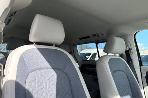 CX26KAA Volkswagen ID. Buzz Pro 86kWh Style MPV 5dr Electric Auto (LWB, 7Seat) (286 ps) Thumbnail #24