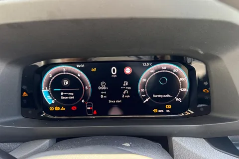 CX26HXS Volkswagen Crafter 2.0 TDI CR30 Commerce Panel Van 5dr Diesel Manual FWD MWB Euro 6 (s/s) (140 ps) Thumbnail #30