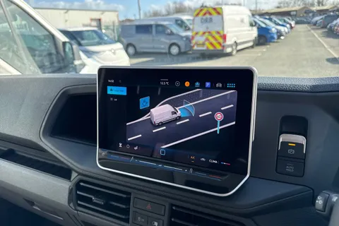 CX26HXS Volkswagen Crafter 2.0 TDI CR30 Commerce Panel Van 5dr Diesel Manual FWD MWB Euro 6 (s/s) (140 ps) Thumbnail #34