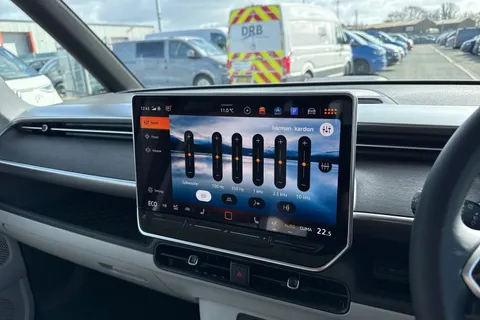 CX26KAA Volkswagen ID. Buzz Pro 86kWh Style MPV 5dr Electric Auto (LWB, 7Seat) (286 ps) Thumbnail #39