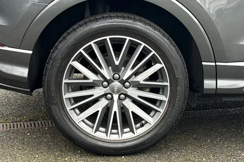 BJ70LGE Audi Q3 1.5 TFSI CoD 35 S line S Tronic Euro 6 (s/s) 5dr Thumbnail #11
