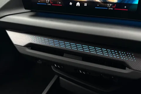 YC25VWW BMW 1 Series 2.0 M135i DCT xDrive Euro 6 (s/s) 5dr Thumbnail #45