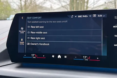 YC25VWW BMW 1 Series 2.0 M135i DCT xDrive Euro 6 (s/s) 5dr Thumbnail #48