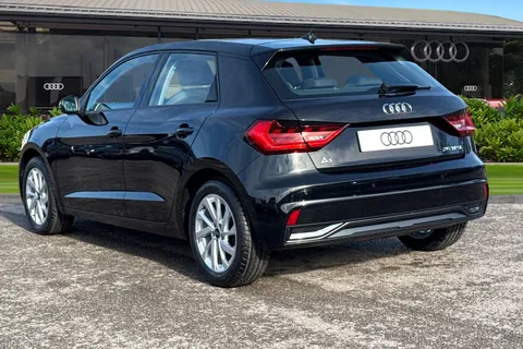  Audi A1 1.0 TFSI 25 Sport Sportback Euro 6 (s/s) 5dr Thumbnail #3